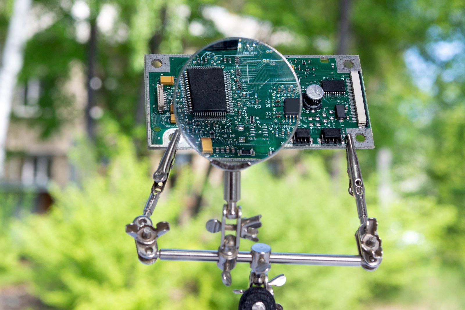 Automated Data Warehouse Management